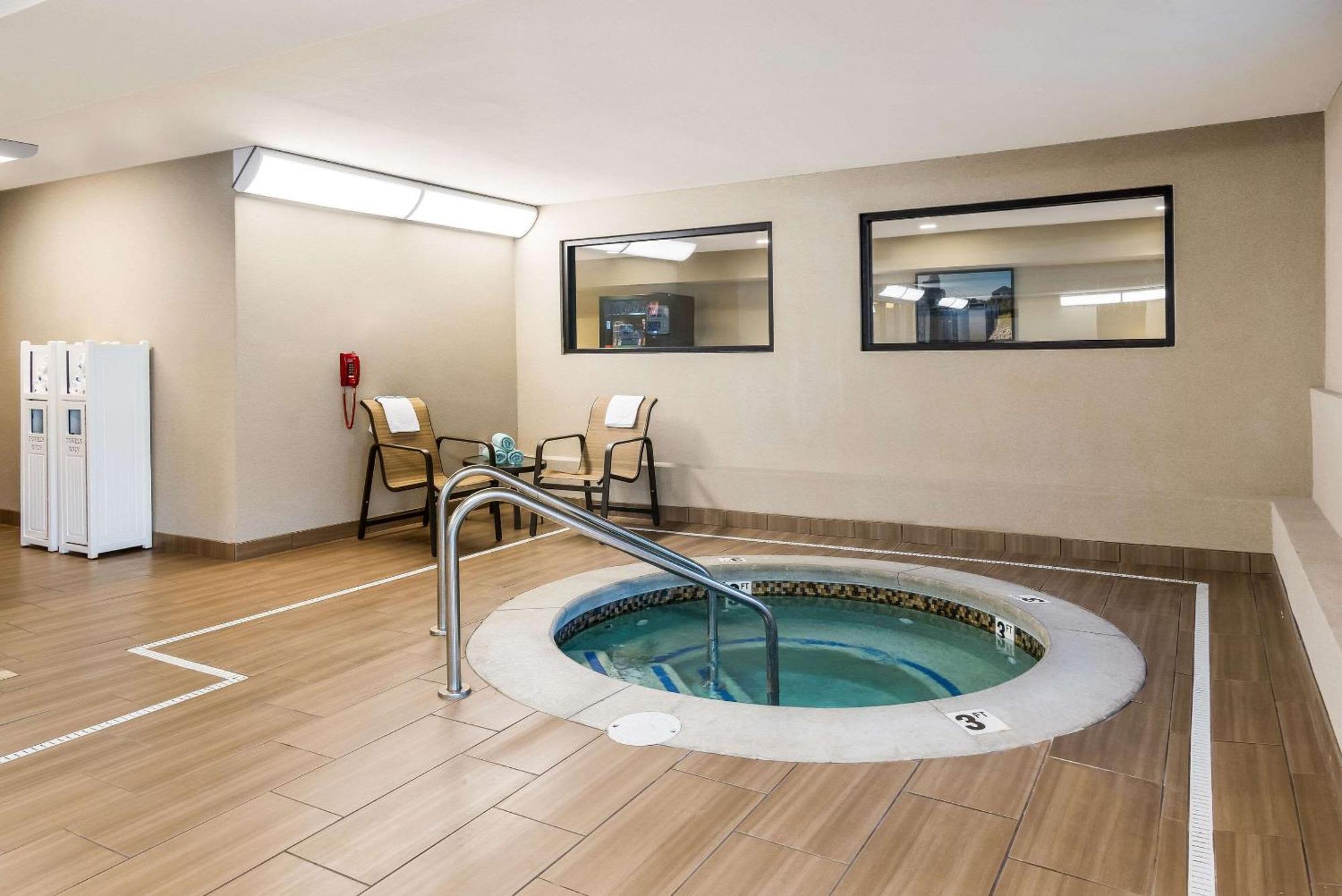 Country Inn & Suites By Radisson, Grandville-Grand Rapids West, Mi Екстериор снимка